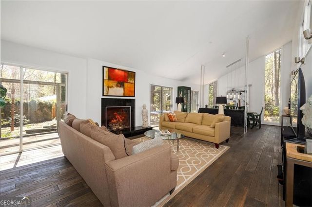 4917 Mountclaire Road, Smoke Rise, GA 30087