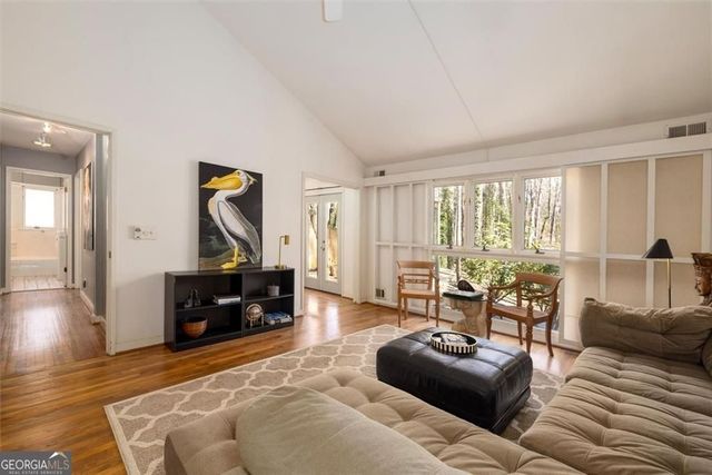 4917 Mountclaire Road, Smoke Rise, GA 30087