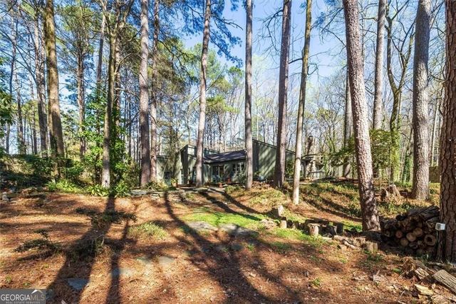 4917 Mountclaire Road, Smoke Rise, GA 30087