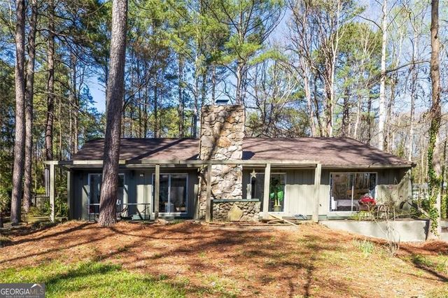 4917 Mountclaire Road, Smoke Rise, GA 30087