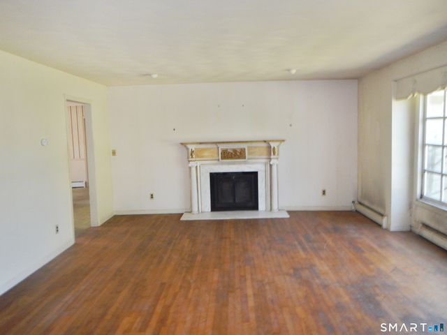 1 Hunting Ridge Road, Brookfield, CT 06804