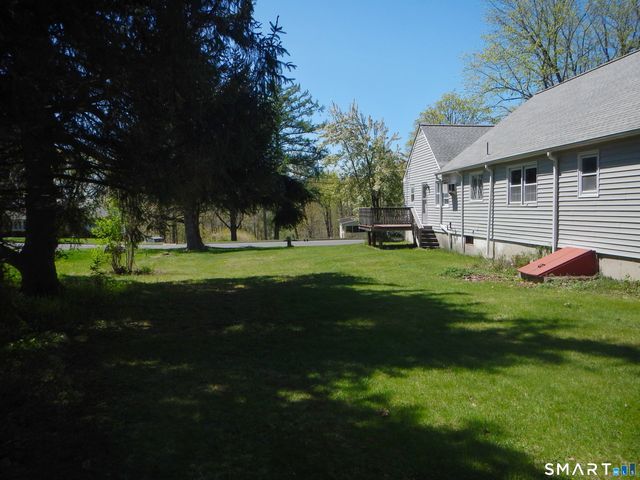 1 Hunting Ridge Road, Brookfield, CT 06804