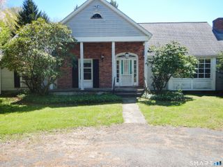1 Hunting Ridge Road, Brookfield, CT 06804