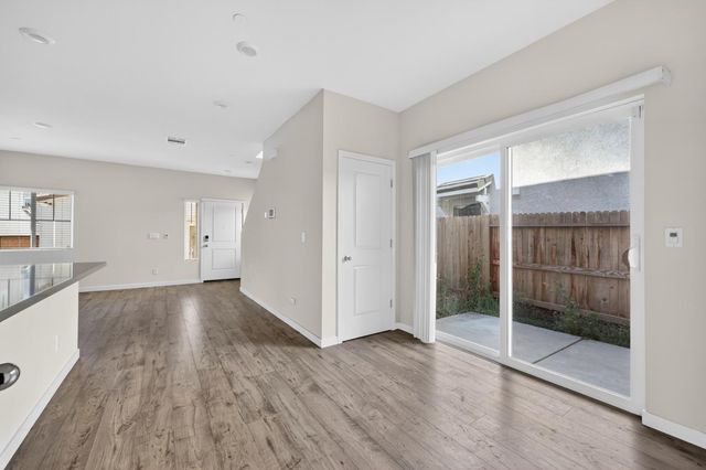 3073 Pruett Dr, Roseville, CA 95747