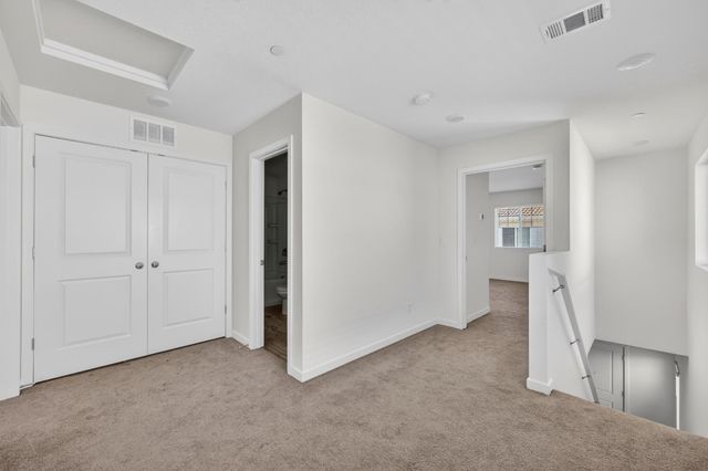 3073 Pruett Dr, Roseville, CA 95747