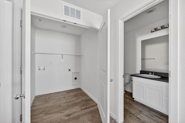 3073 Pruett Dr, Roseville, CA 95747