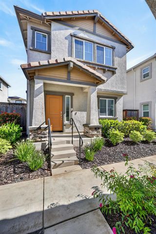 3073 Pruett Dr, Roseville, CA 95747