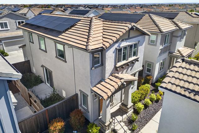3073 Pruett Dr, Roseville, CA 95747
