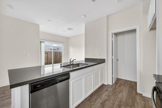 3073 Pruett Dr, Roseville, CA 95747