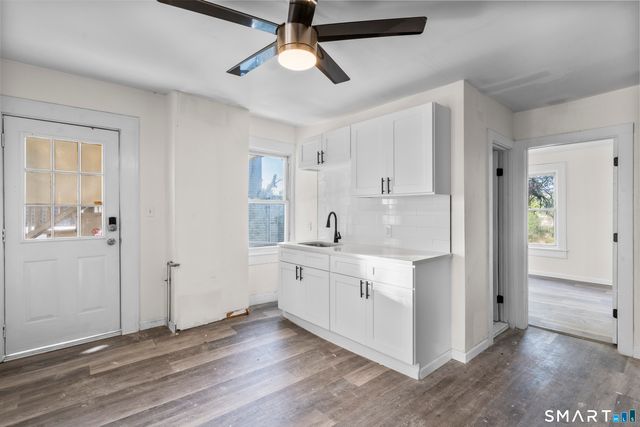 168 Derby Avenue, Derby, CT 06418