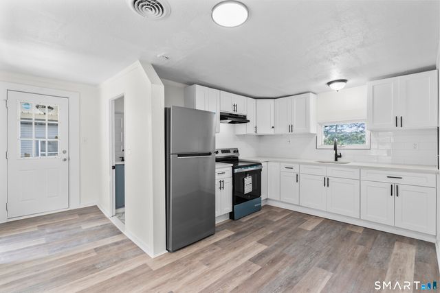 168 Derby Avenue, Derby, CT 06418