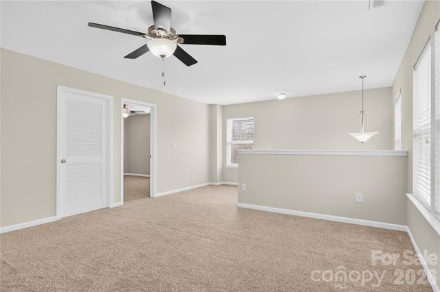 1420 Commonwealth Avenue, Statesville, NC 28677