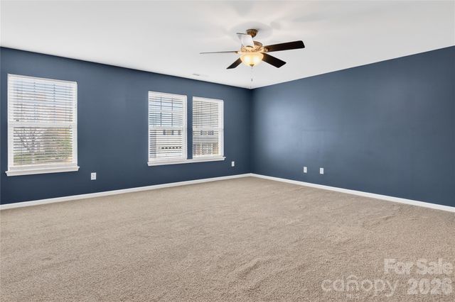 1420 Commonwealth Avenue, Statesville, NC 28677