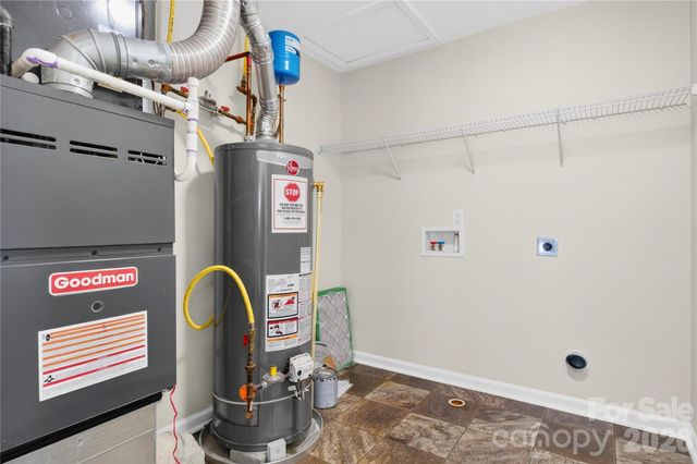 1420 Commonwealth Avenue, Statesville, NC 28677