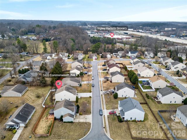 1420 Commonwealth Avenue, Statesville, NC 28677