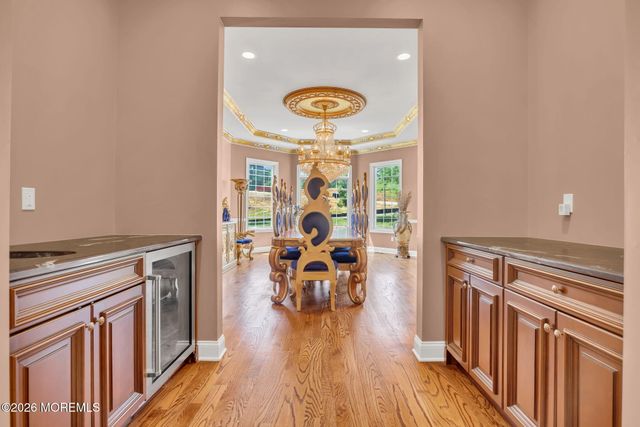 15 Embry Farm Road, Marlboro, NJ 07746