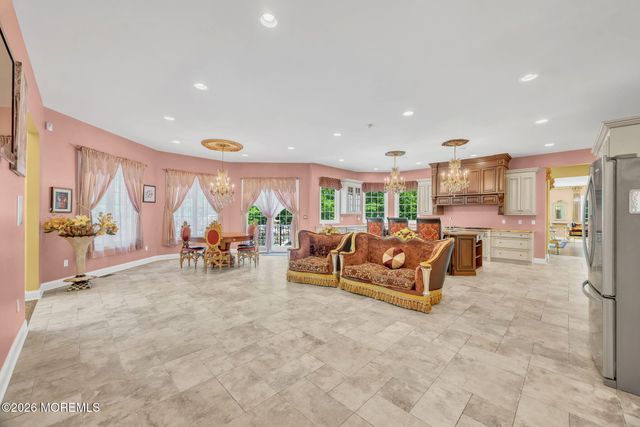 15 Embry Farm Road, Marlboro, NJ 07746