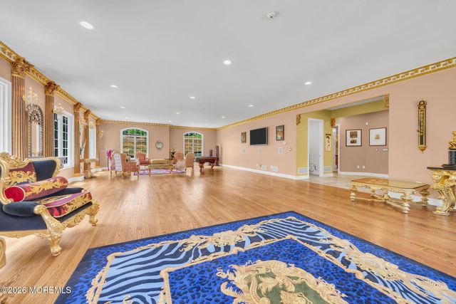 15 Embry Farm Road, Marlboro, NJ 07746