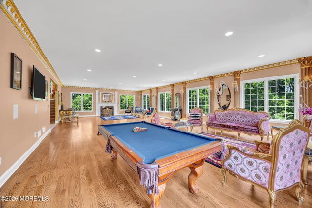 15 Embry Farm Road, Marlboro, NJ 07746