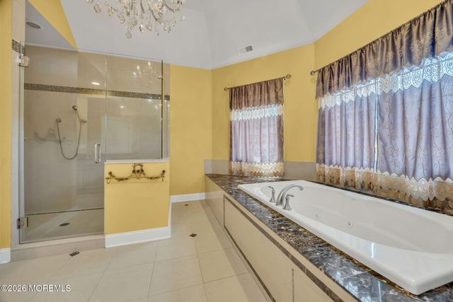 15 Embry Farm Road, Marlboro, NJ 07746
