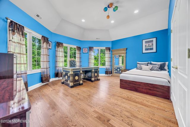15 Embry Farm Road, Marlboro, NJ 07746