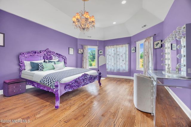 15 Embry Farm Road, Marlboro, NJ 07746