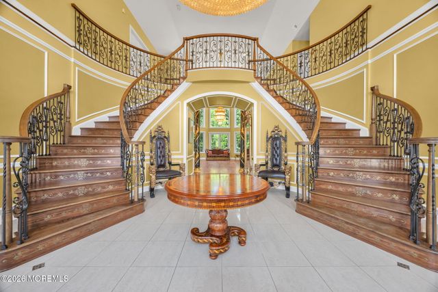 15 Embry Farm Road, Marlboro, NJ 07746