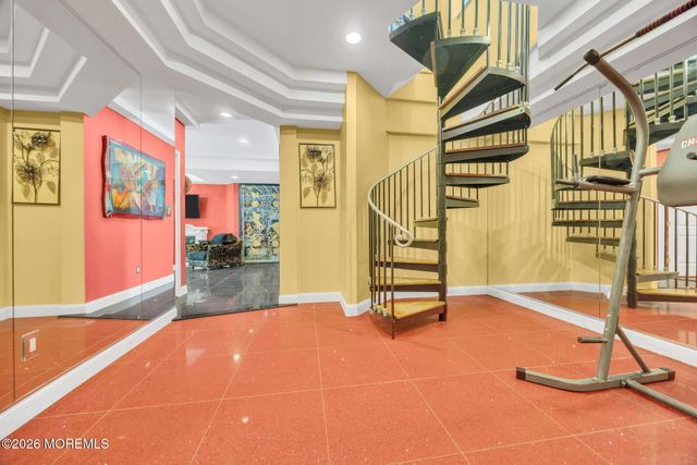 15 Embry Farm Road, Marlboro, NJ 07746