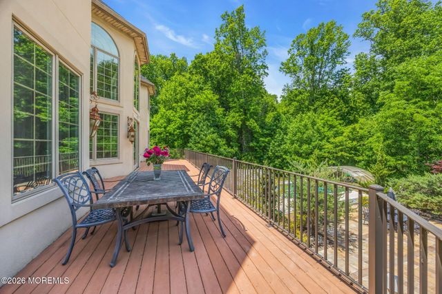 15 Embry Farm Road, Marlboro, NJ 07746