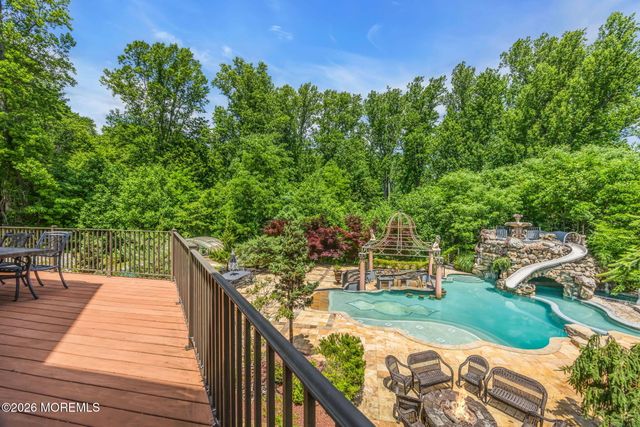 15 Embry Farm Road, Marlboro, NJ 07746