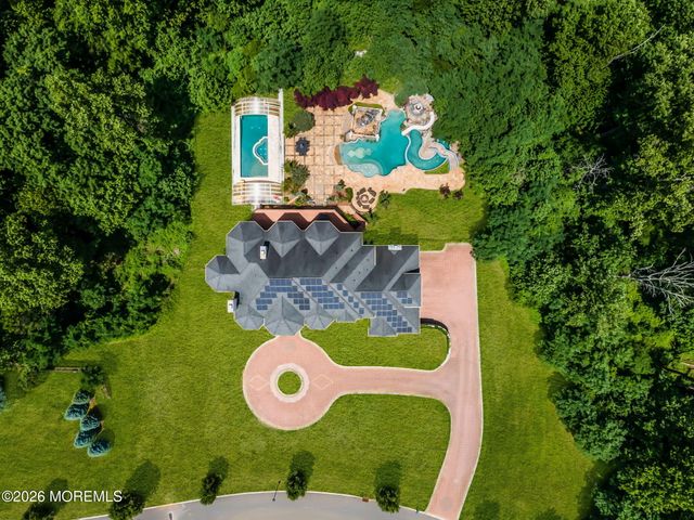 15 Embry Farm Road, Marlboro, NJ 07746