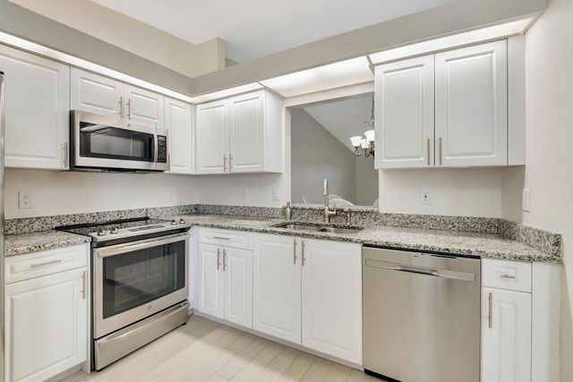 18559 Breezy Palm Way, Boca Raton, FL 33496