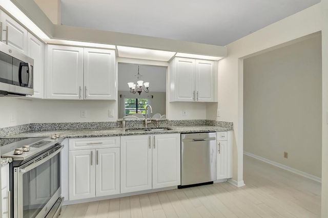 18559 Breezy Palm Way, Boca Raton, FL 33496