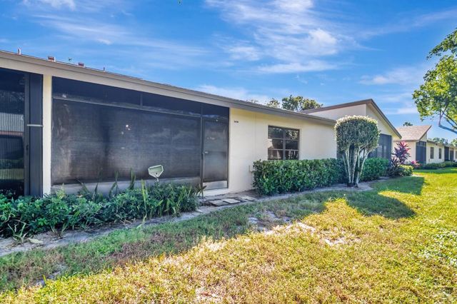 18559 Breezy Palm Way, Boca Raton, FL 33496