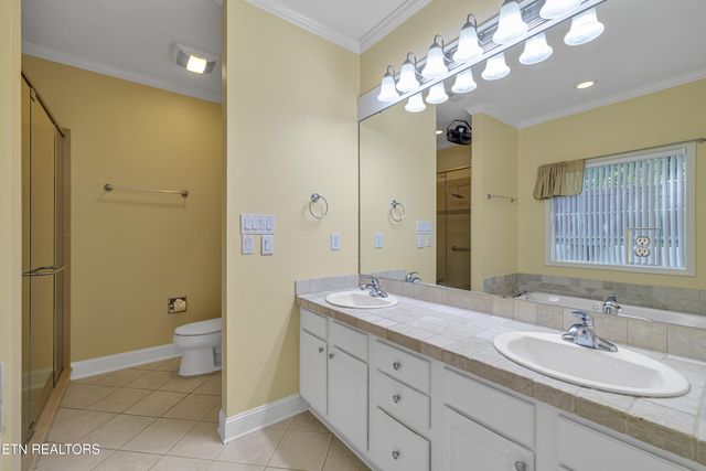208 Kawatuska Lane, Loudon, TN 37774