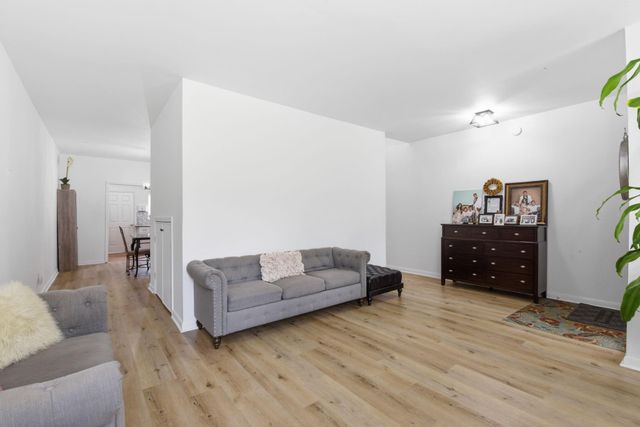 12625 Memorial Drive 51, Houston, TX 77024