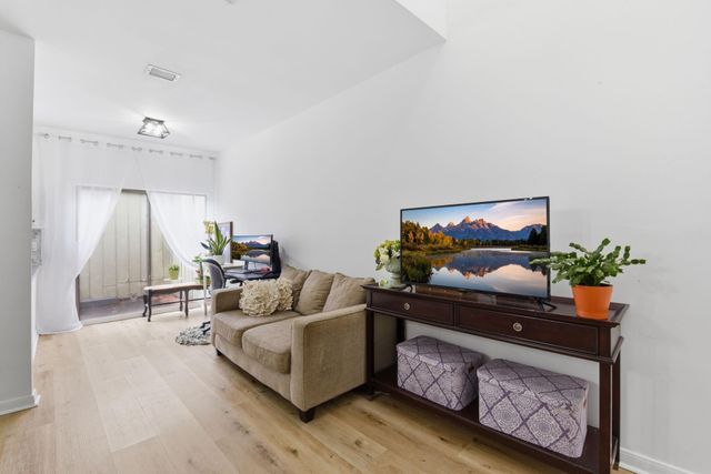 12625 Memorial Drive 51, Houston, TX 77024