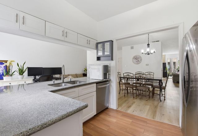 12625 Memorial Drive 51, Houston, TX 77024