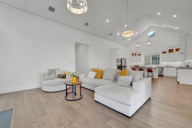 4729 Brockwell Drive, Carrollton, TX 75010