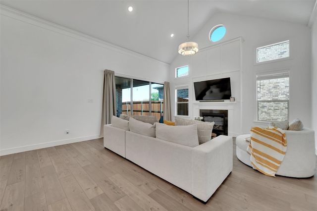 4729 Brockwell Drive, Carrollton, TX 75010