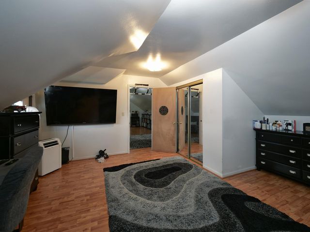 8126 S Chappel Avenue, Chicago, IL 60617