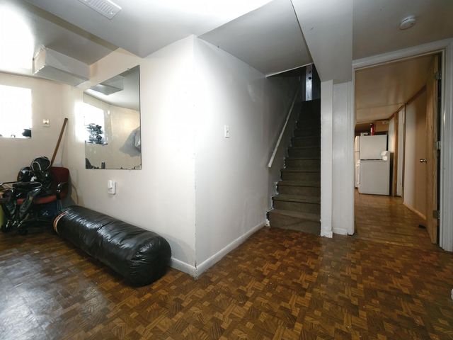 8126 S Chappel Avenue, Chicago, IL 60617