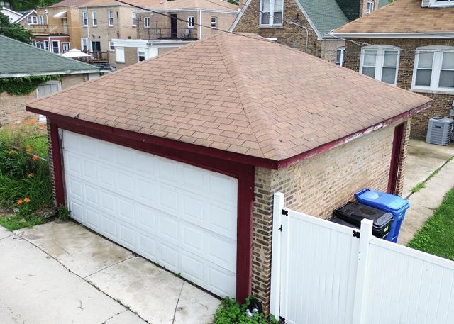 8126 S Chappel Avenue, Chicago, IL 60617