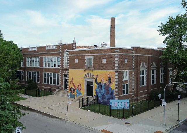 8126 S Chappel Avenue, Chicago, IL 60617