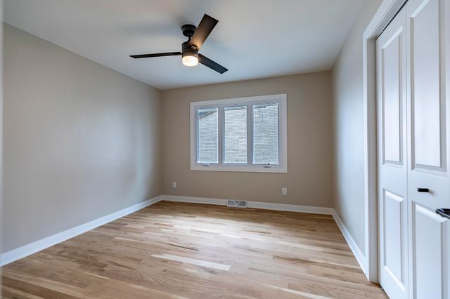 8837 Parkway Drive, Highland, IN 46322