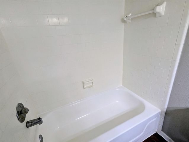 7661 Fallbrook Drive 7661, Houston, TX 77086