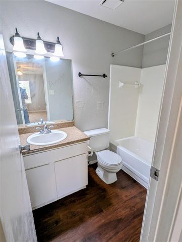 7661 Fallbrook Drive 7661, Houston, TX 77086