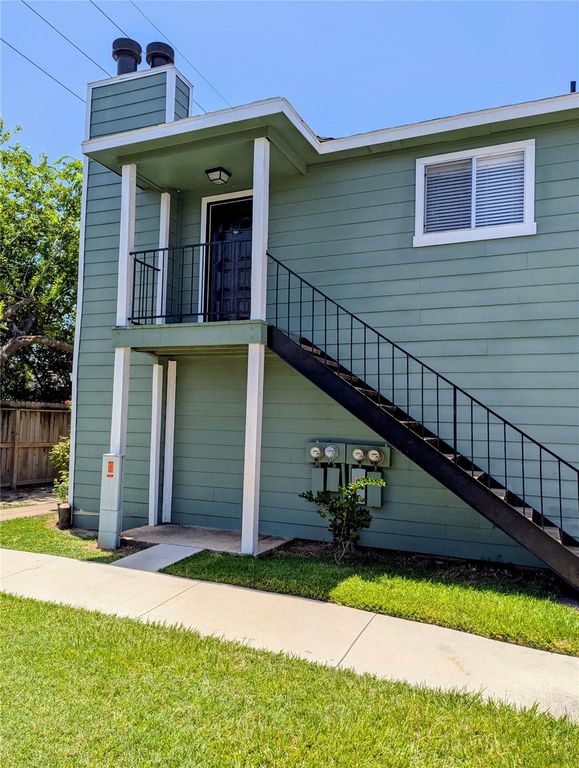 7661 Fallbrook Drive 7661, Houston, TX 77086