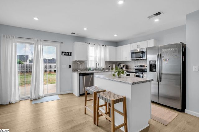 14 Torrington Drive, Greenville, SC 29617