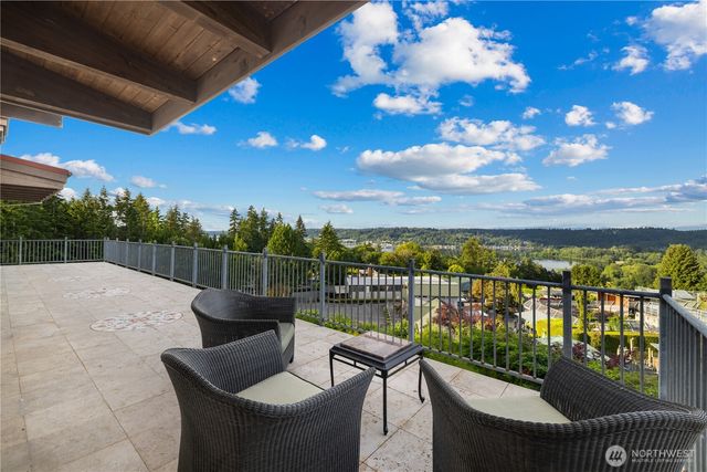 5454 194th Avenue SE, Issaquah, WA 98027